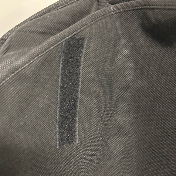 PRISTINE NEW BERGDORF GARMENT BAG - Picture 3 of 4